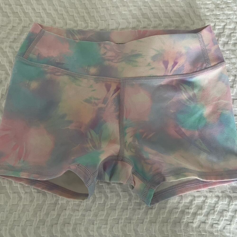 Girls All In Motion tie-dye tumble shorts small 6/7